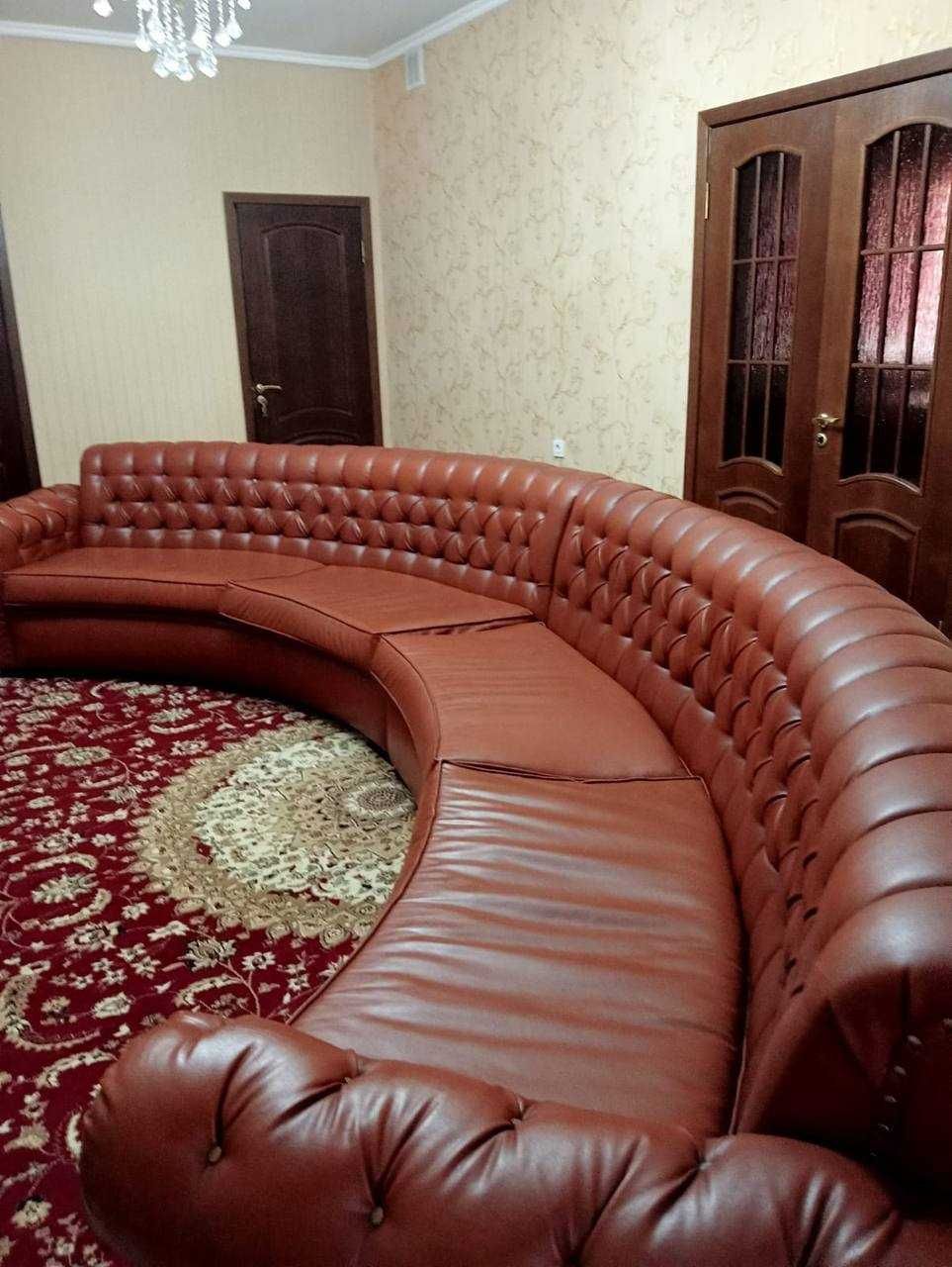 Гостиный длинный диван