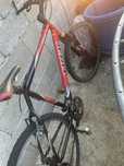 Bicicleta pentru băieti 13-16 ani