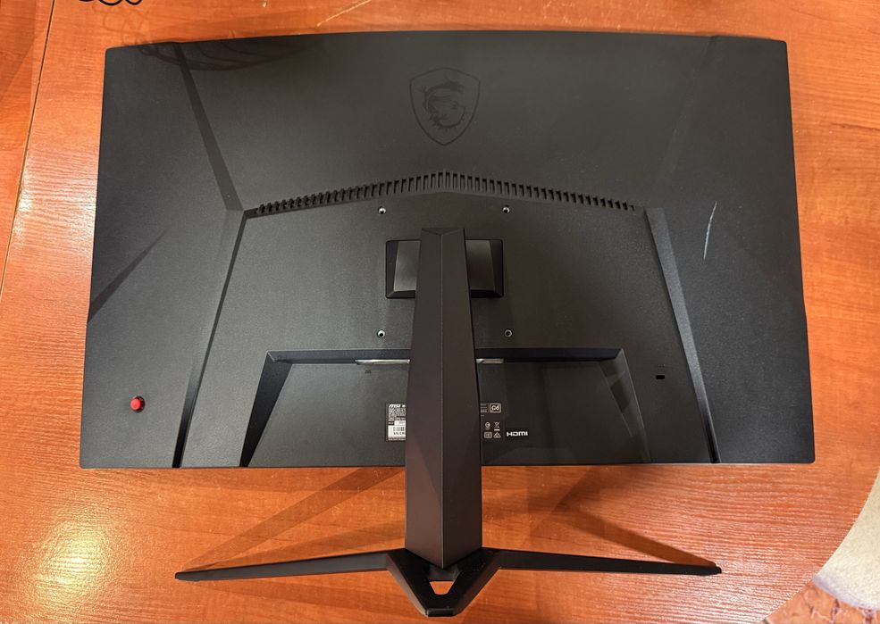 Vand Monitor MSI G27CQ4