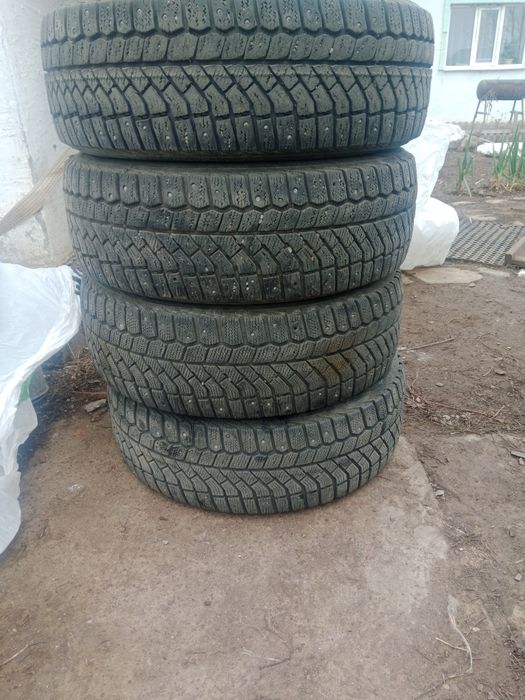 Продам шины 205/55 R16.           .