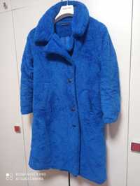 Страхотно синьо палто