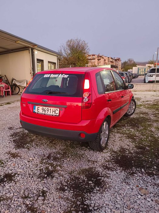 Автомобили под наем Рентакар