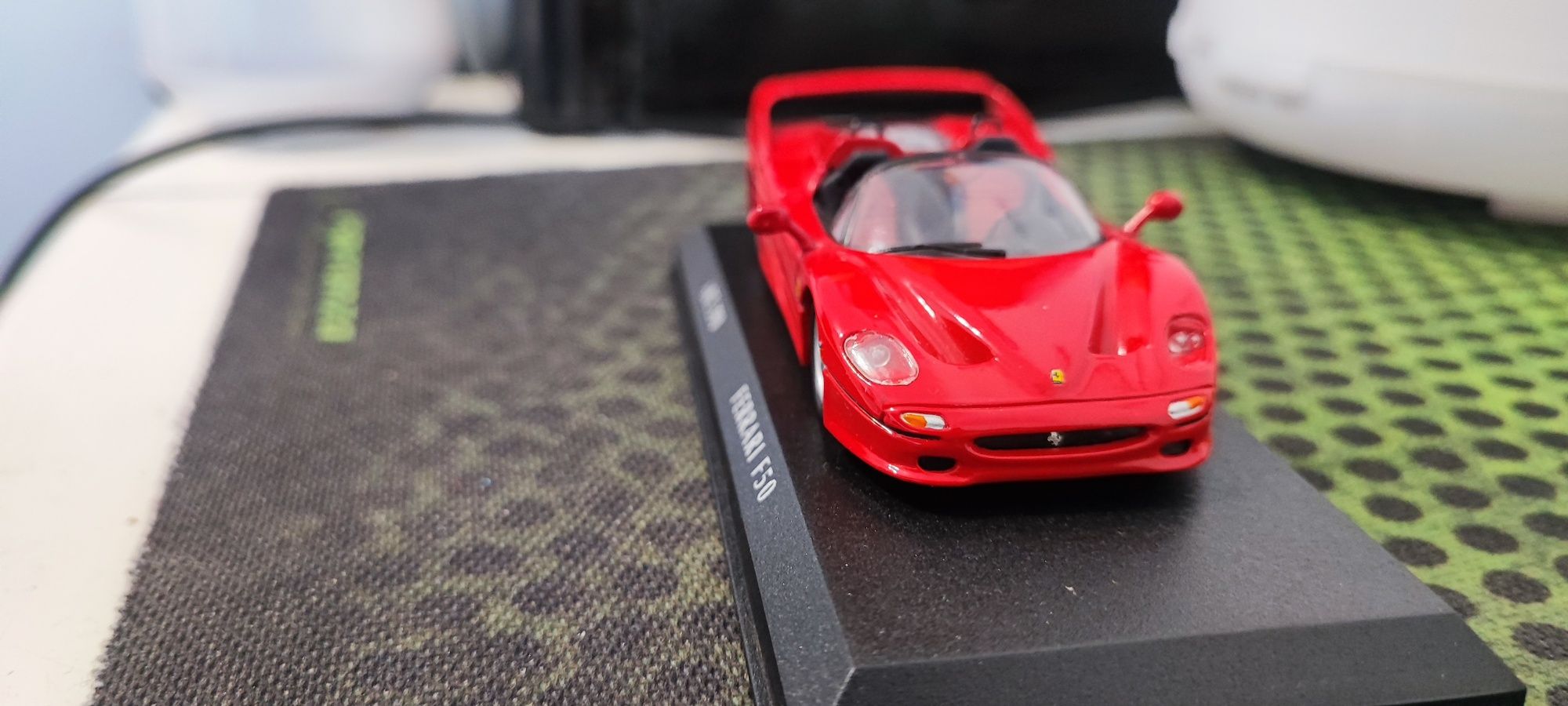 Macheta Ferrari F50 1:43 by Detail cars platinum