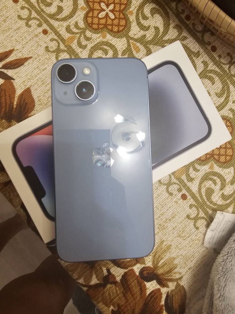 Продавам iphone 14