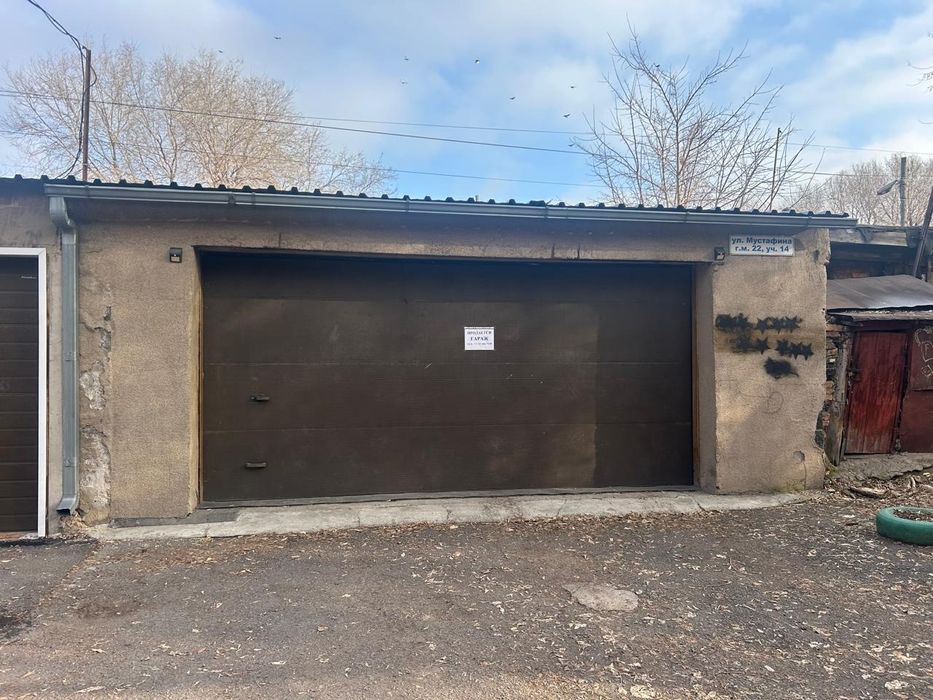 Продам гараж на 2 машины, 32 квартал