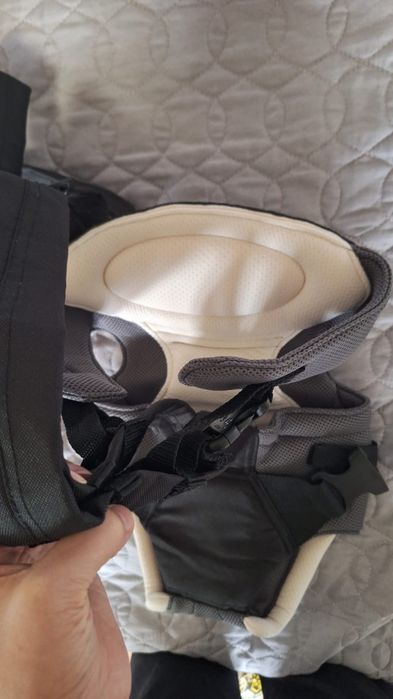 Marsupiu Chicco Negru Bej