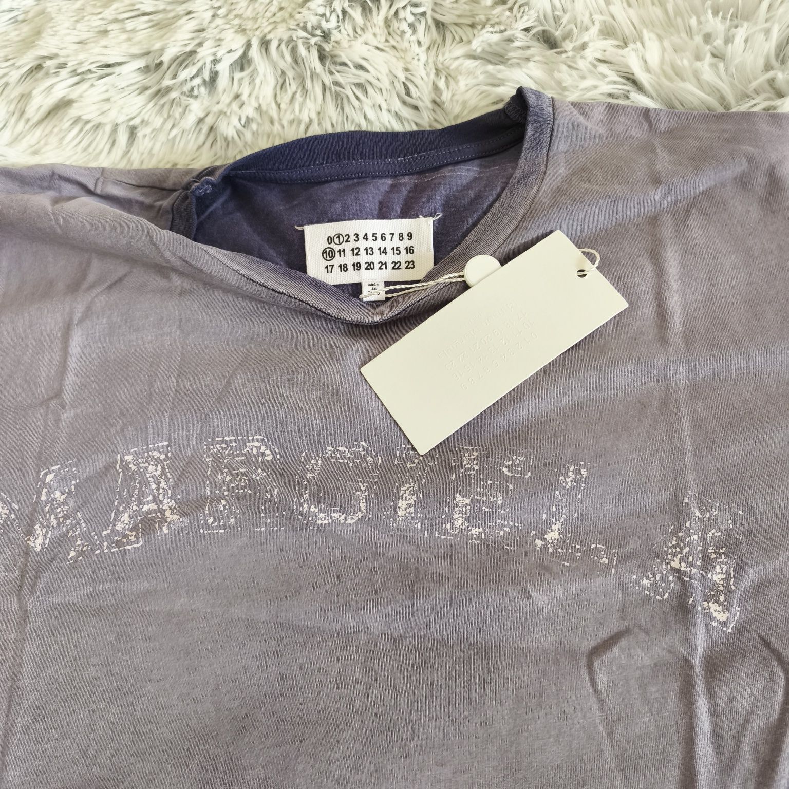 MAISON MARGIELA тениска унисекс размер S НОВА