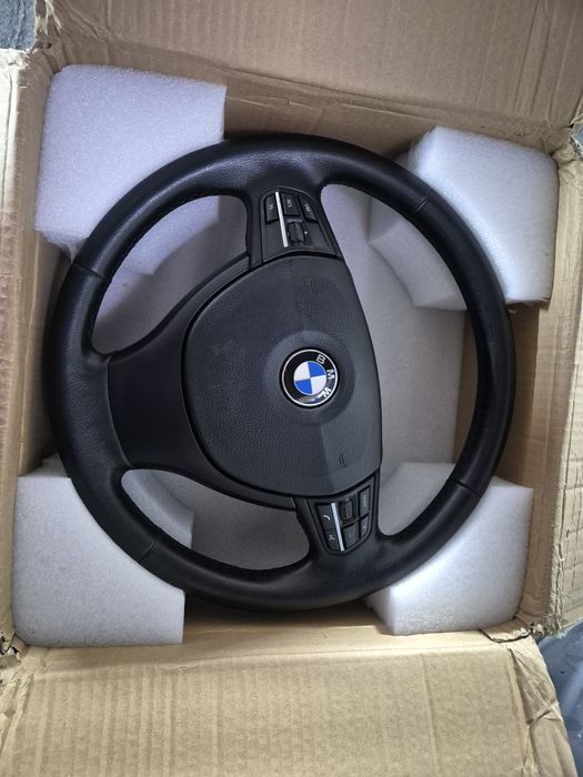 Volan  BMW f10  350 lei