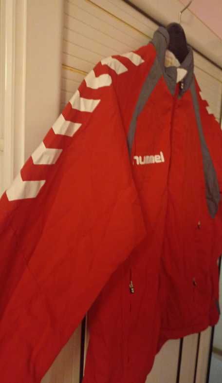 Оригинално яке Hummel
