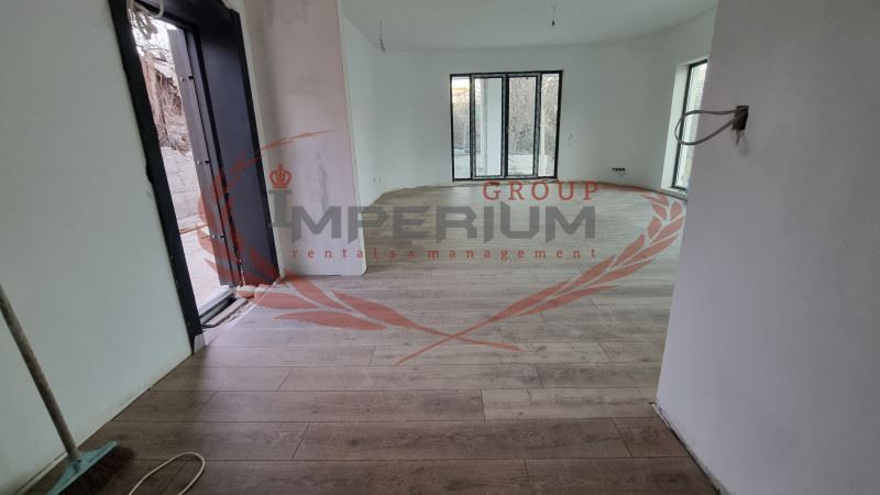 Продава се Тристаен апартамент в Варна, м-т Траката - 117 кв.м за 1624 €/кв.м - Снимка #7