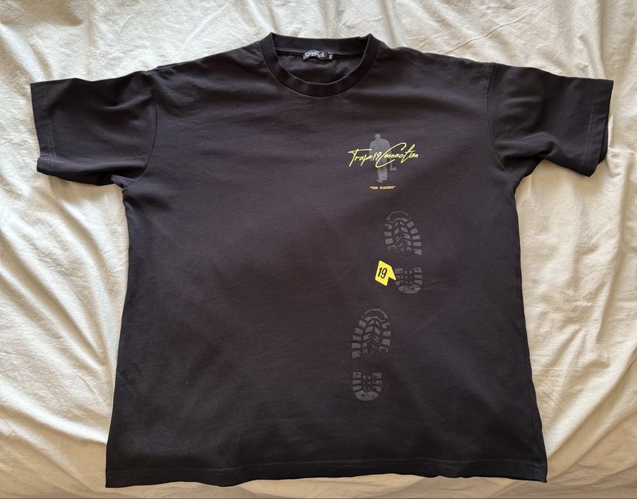 Тениска на Trap 19 Connection