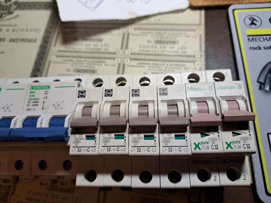 Intrerupatoare automate-sigurante