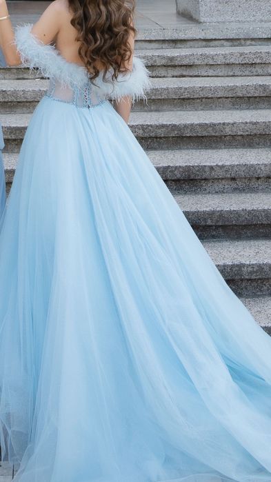 Дамска дълга официална рокля.