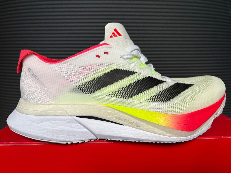 Vând ADIDAS BOSTON 12 , mărimea 39 1/3, noi
