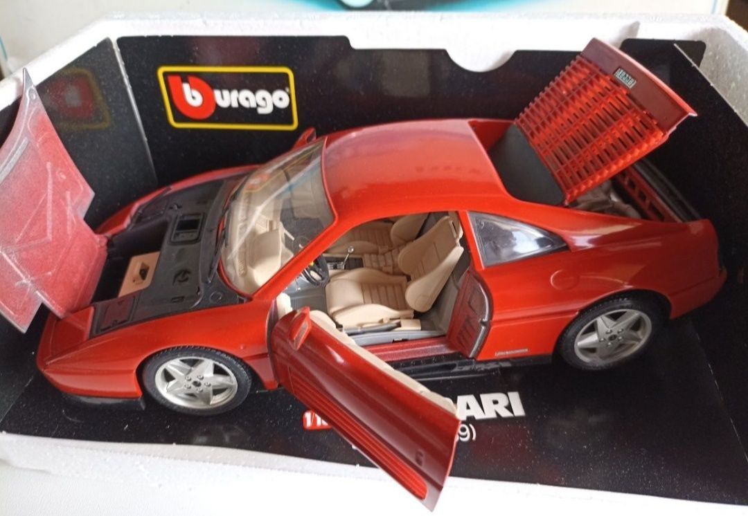 Ferrari 348tb bburago 1 18 
Scara 1:18
Colecția Shell