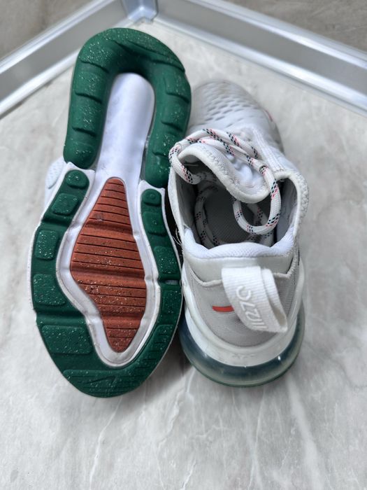 NIKE AIR 27035.5nomer 22.5cm