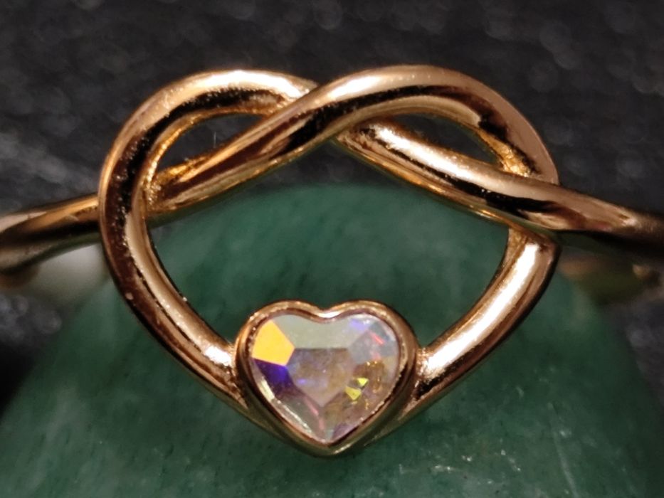 Пръстен / Сърце / Сребро / Злато / Кристал