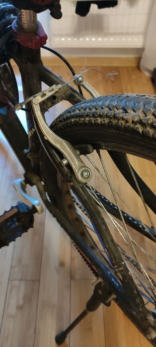 Vând bicicleta pentru piese