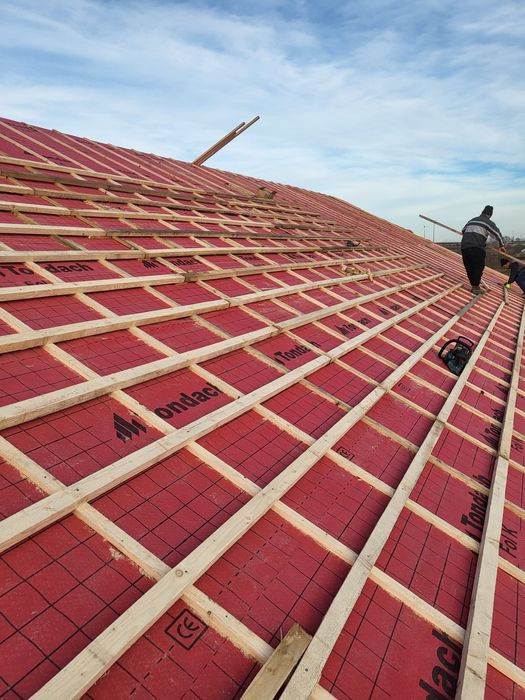 echipa ,meseriași ,constructii ,zidari, faianțar.