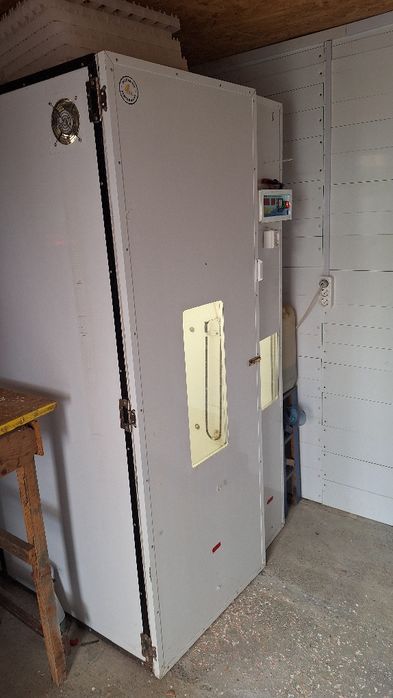Incubator automat 4224 oua de gaina