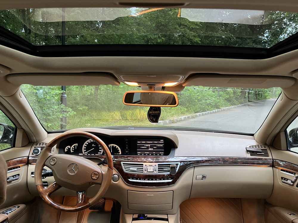 Vand/schimb Mercedes-Benz S-Class V221 model prezidential