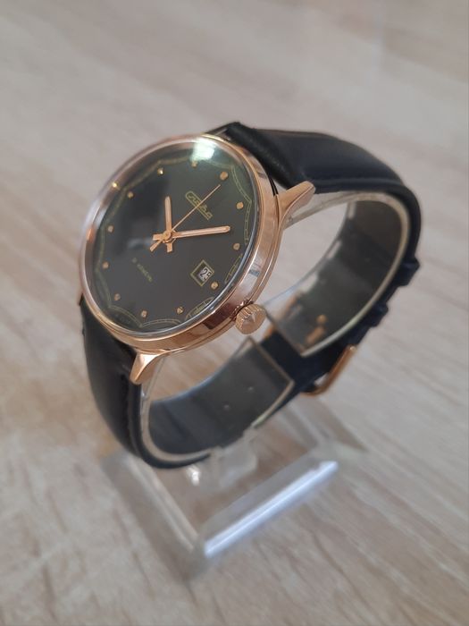 Позолоченные часы-Слава