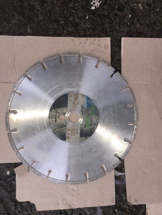 Panza Disc Tăiere Asfalt Dia-MAX 300x25,4 BF 68