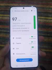 Samsung S20 в идеальном состоянии