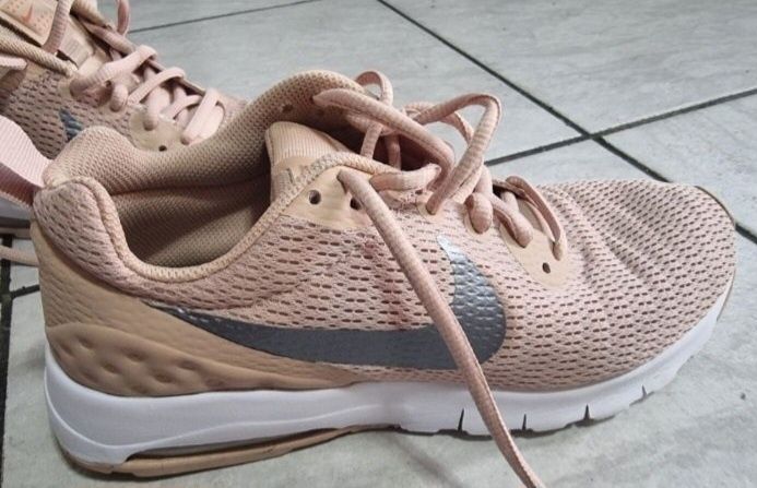 Nike Motion Lw дамски маратонки номер 38.5