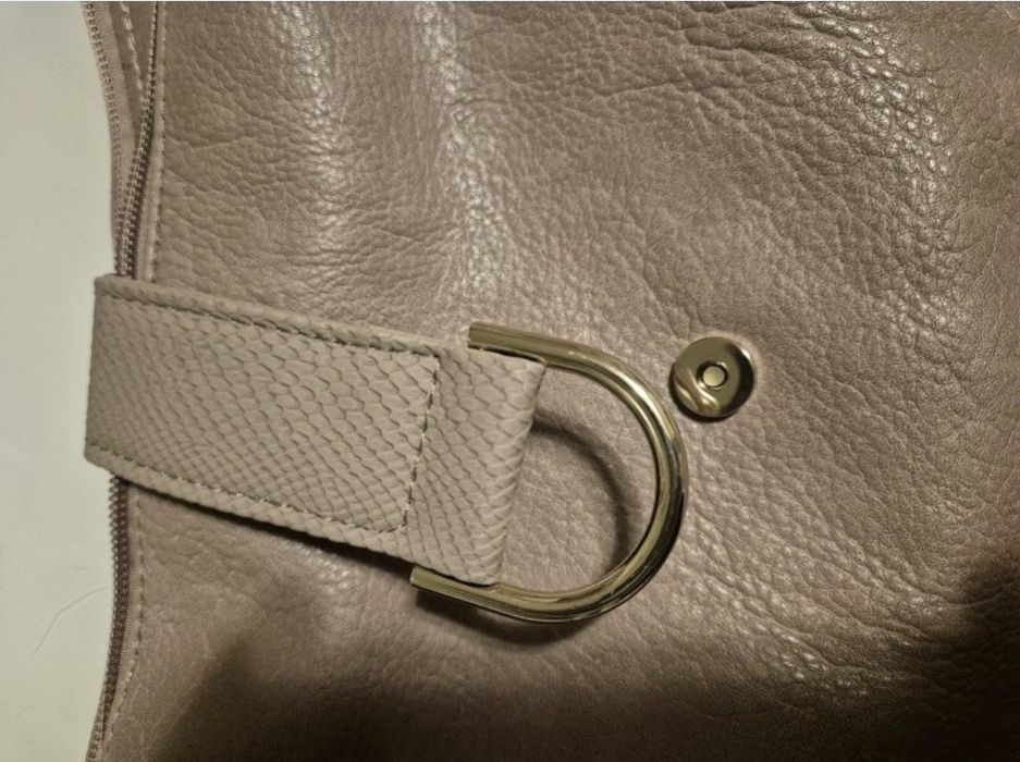 Geanta Hanna AVON hobo chic