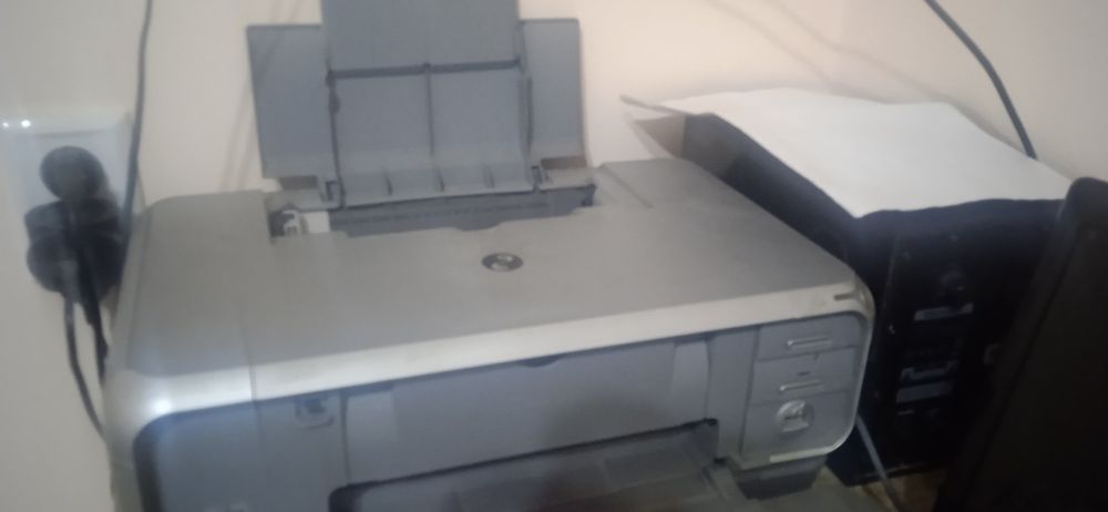 Продам принтер Сanon пихма ip3000 на запчасти.