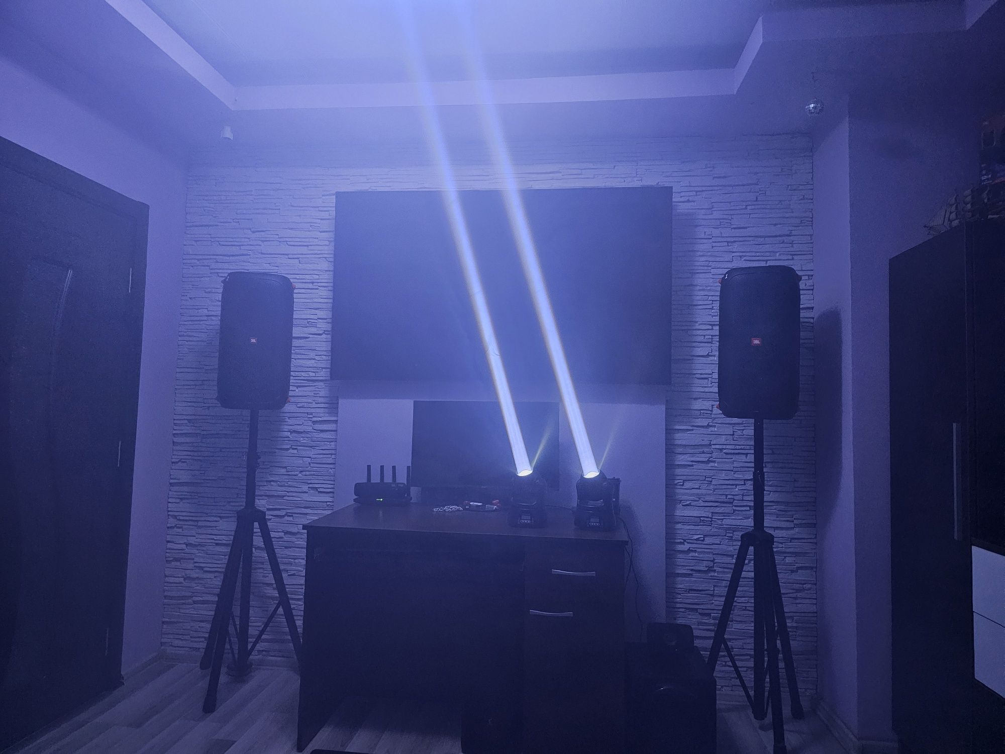 Нов модел Mini Moving Head Beam скенери