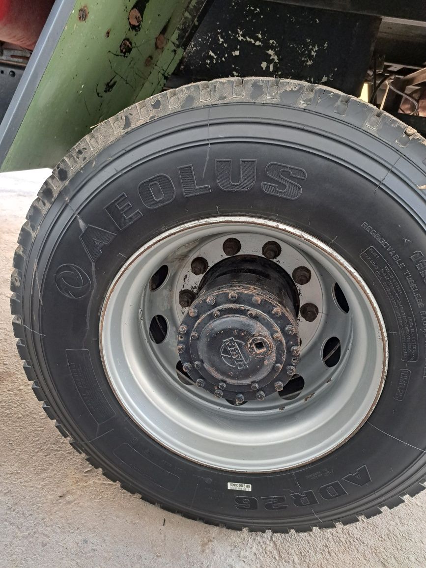 Zil 131 sotiladi 17500$