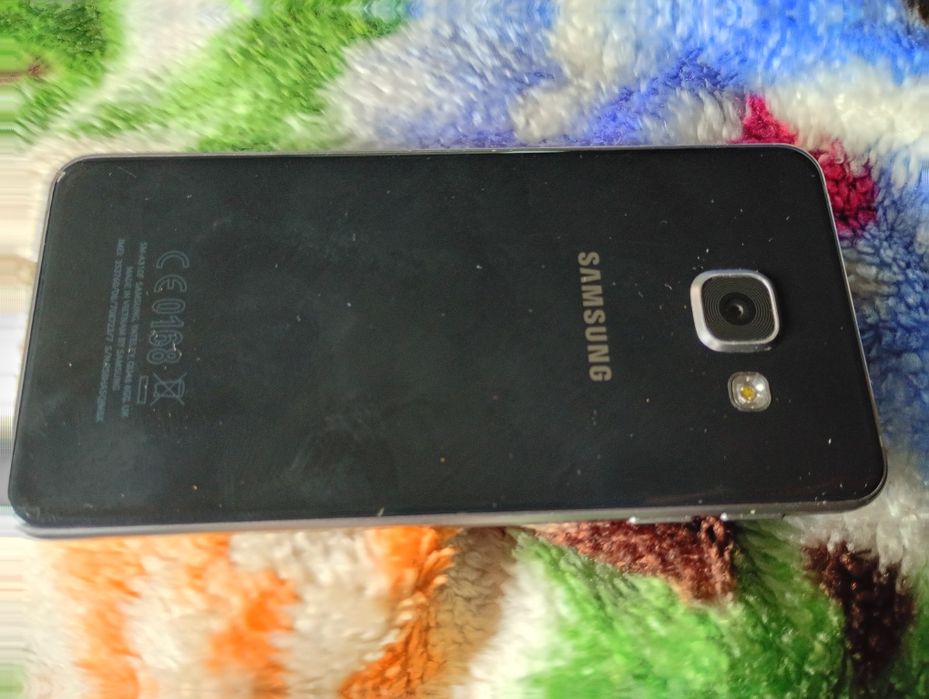 Samsung A3 telefon mobil