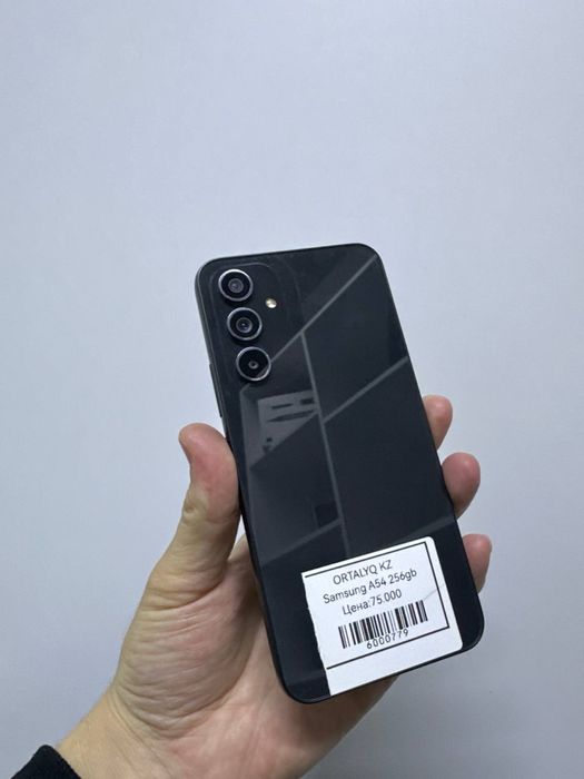 Samsung A54.