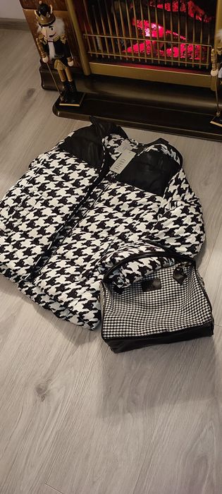 Geacuta schi, snowboard, model actual si deosebit, cu eticheta, S