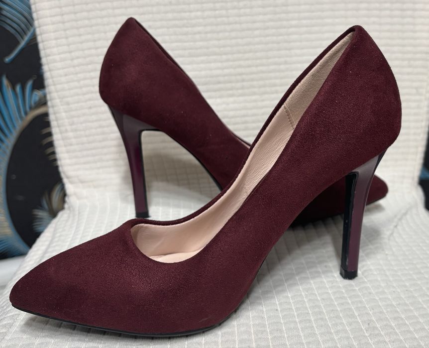 Продам туфли бордового цвета