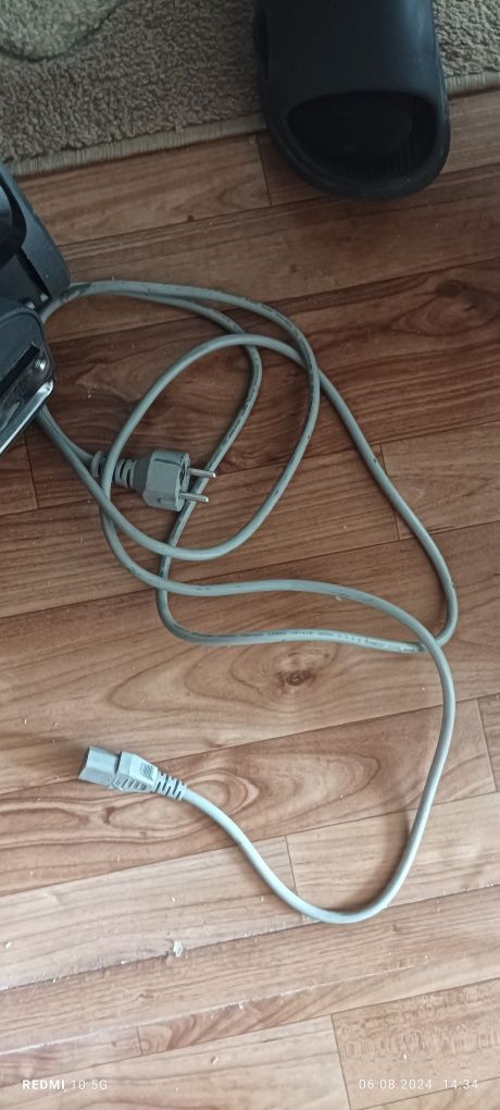 Продаю кабель питания от монитора