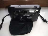 Nikon AF210 camera cu un obiectiv fix de calitate