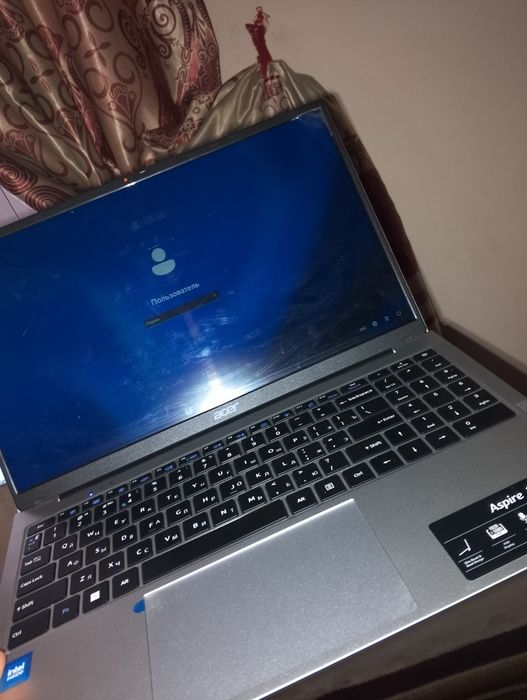 Acer Komputeri Aspire 3 xolati yangi