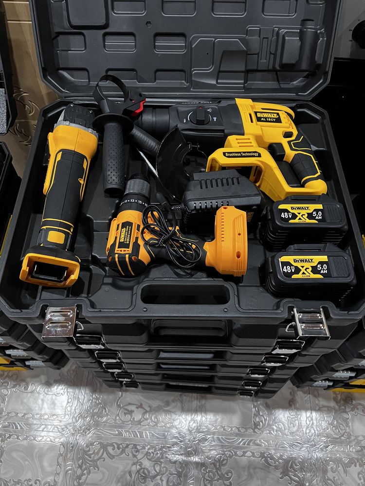 Набор инструментов аккумуляторные DeWALT MAKITA