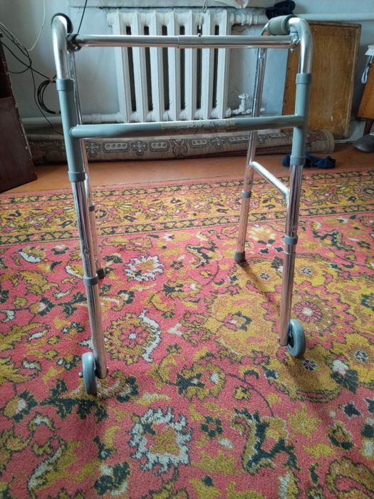 Ходунки взрослые