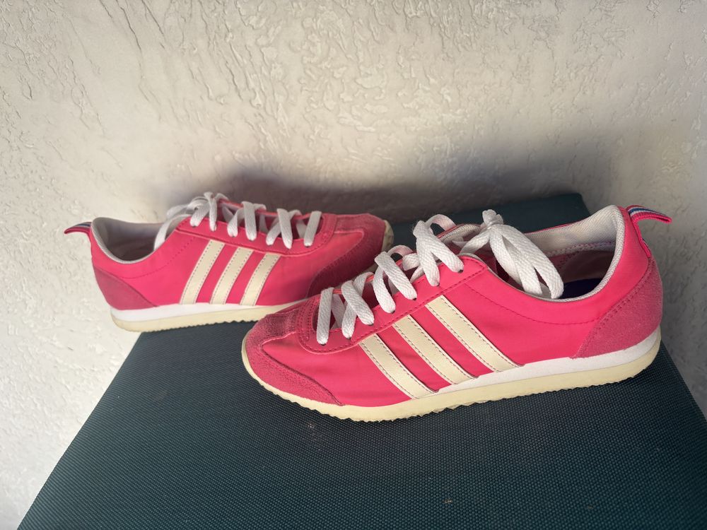 Маратонки adidas jog
