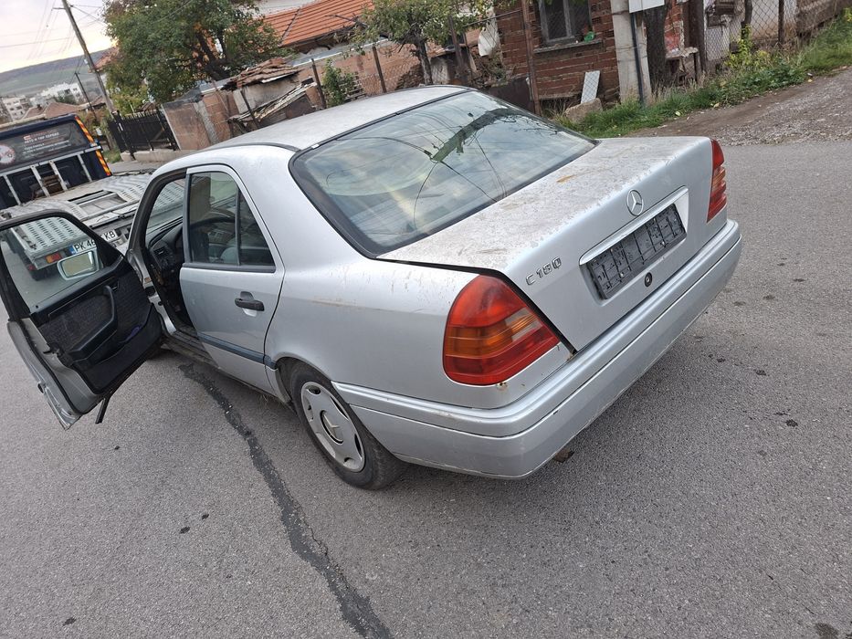 Mercedes c180 на части или цял