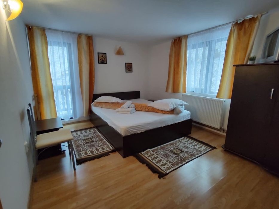 Vila Moieciu de Sus - 5 dormitoare -la cheie-