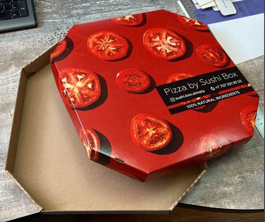 Коробка для пиццы с логотипом