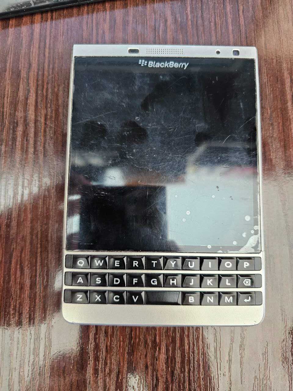 BlackBerry Passport, 3/32 ГБ