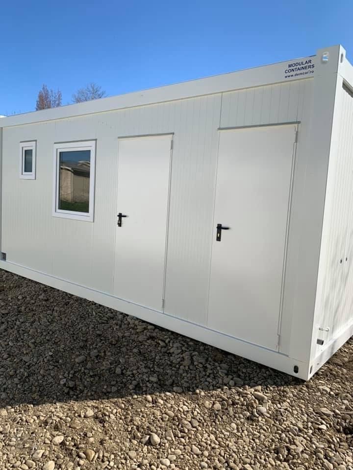 Vând containere modulare 6x2,4m