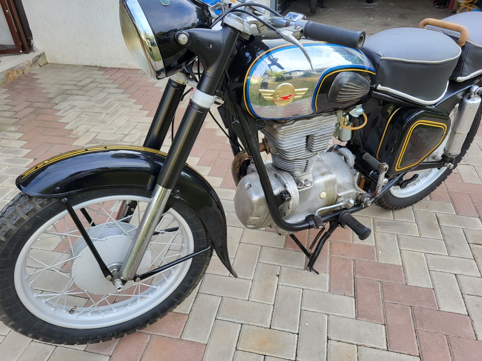 Simson 425s  motocicleta veche!