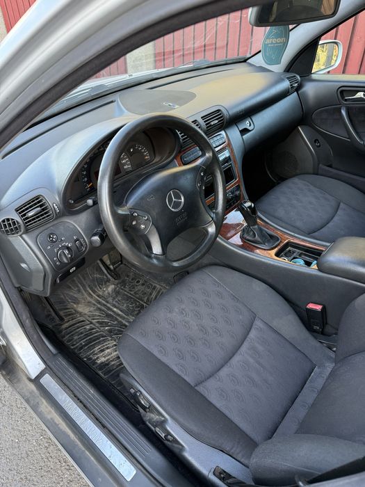 Mercedes-benz c class w203